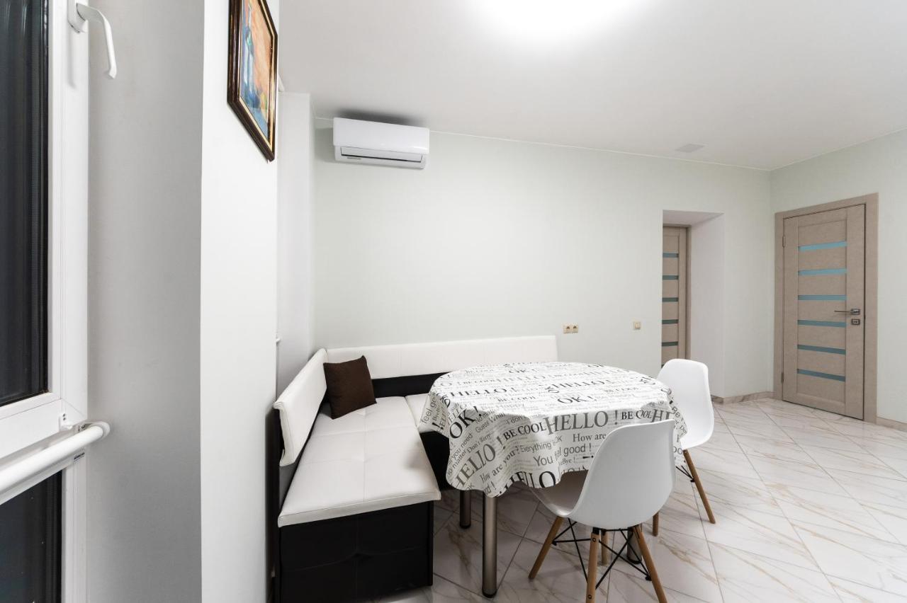 Apartments Riviera,20 Минут От Центра Kiew Exterior foto
