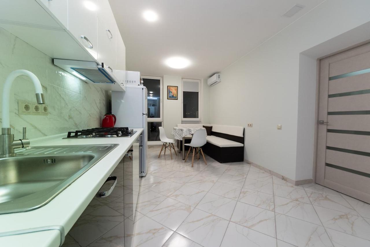 Apartments Riviera,20 Минут От Центра Kiew Exterior foto